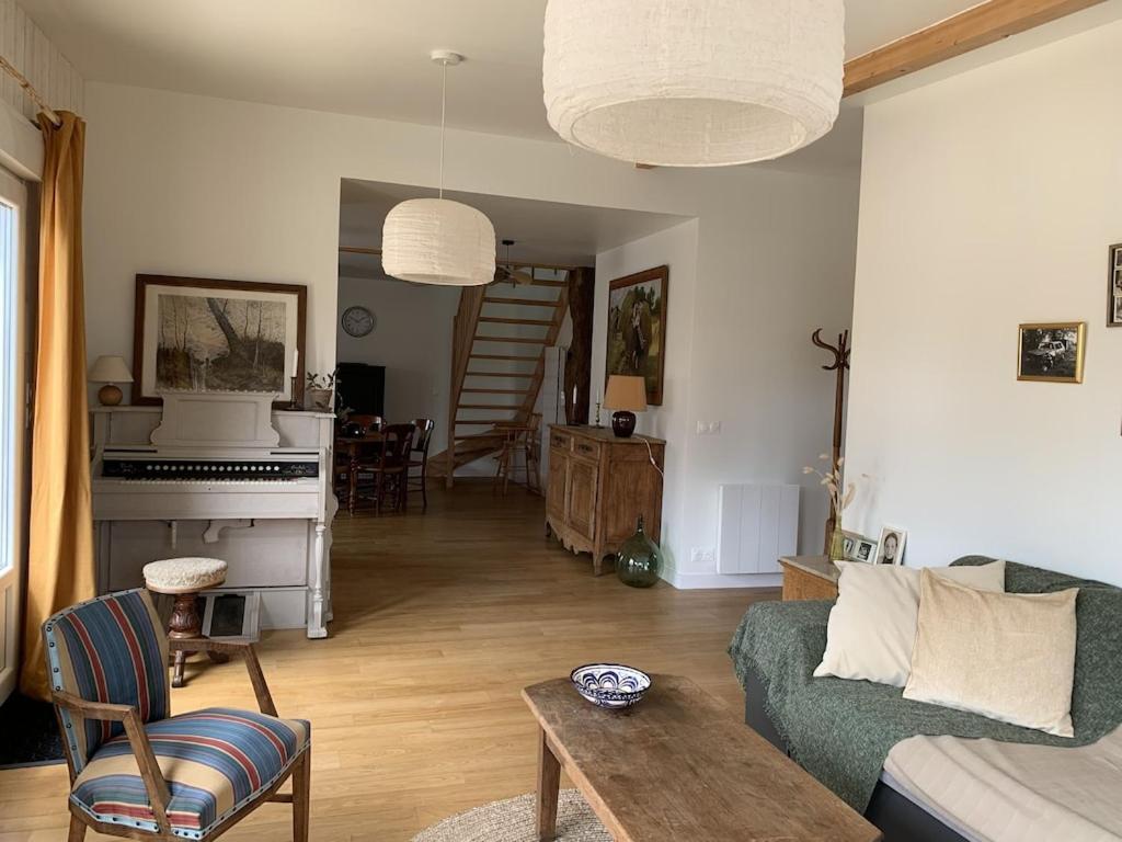 Charmante Maison De Campagne En Pierres Et Bois Sartilly-Baie-Bocage Bagian luar foto
