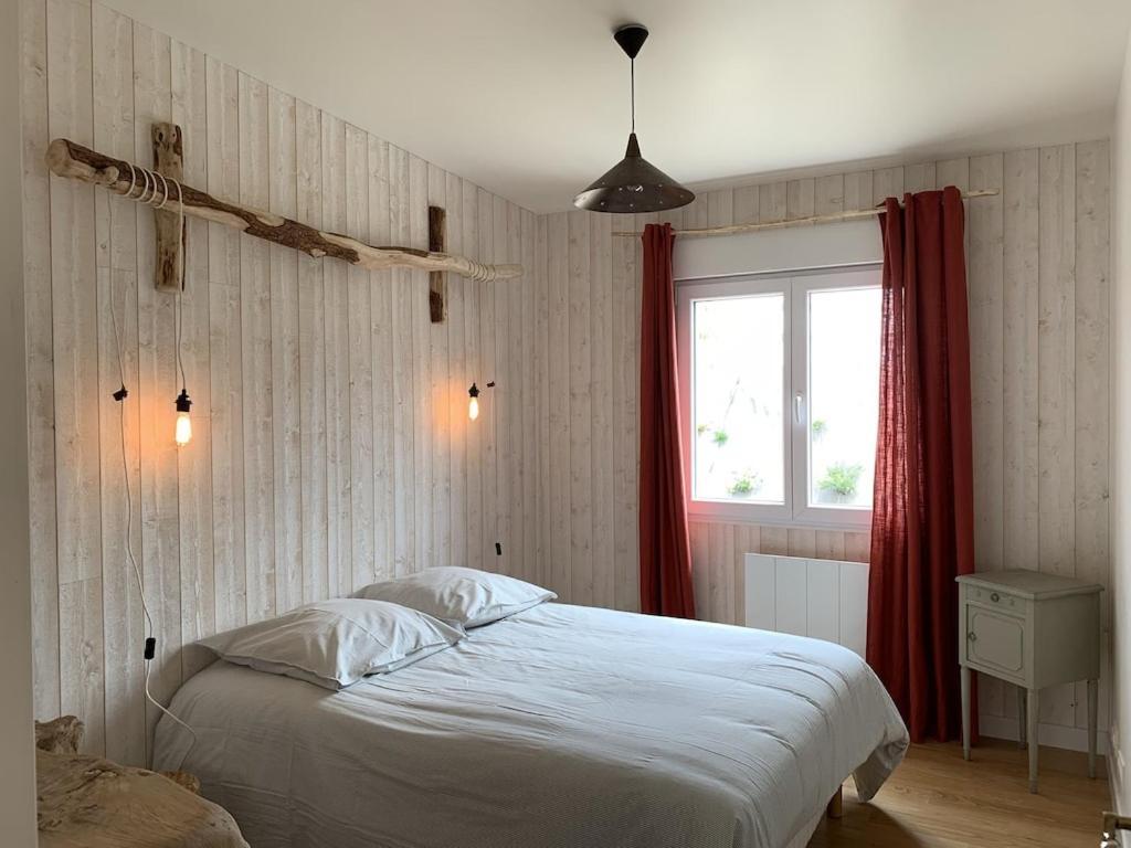 Charmante Maison De Campagne En Pierres Et Bois Sartilly-Baie-Bocage Bagian luar foto